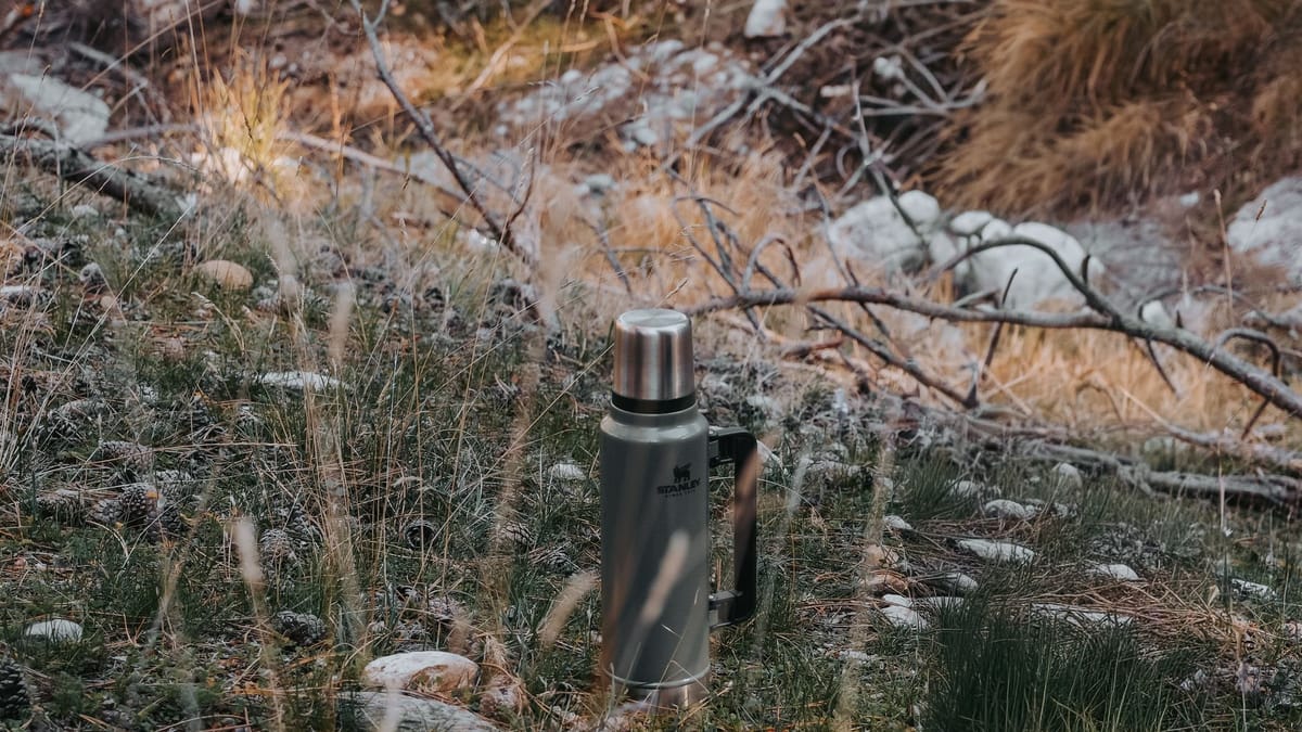 HydroVault 40oz Insulated Tumbler vs PackSmart Compression Packing Cubes Set: The Real Difference